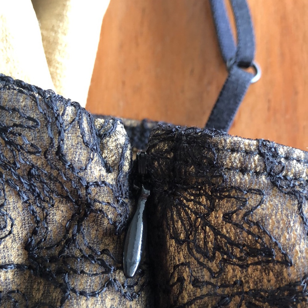 White House Black Market‎ Black Lace Camisole Top Shirred Waist Sz S- NWT - Picture 8 of 8